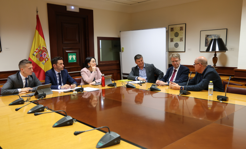 Pimec trasllada al PSOE el “no” de les pimes catalanes a l’actual reducció de la jornada laboral