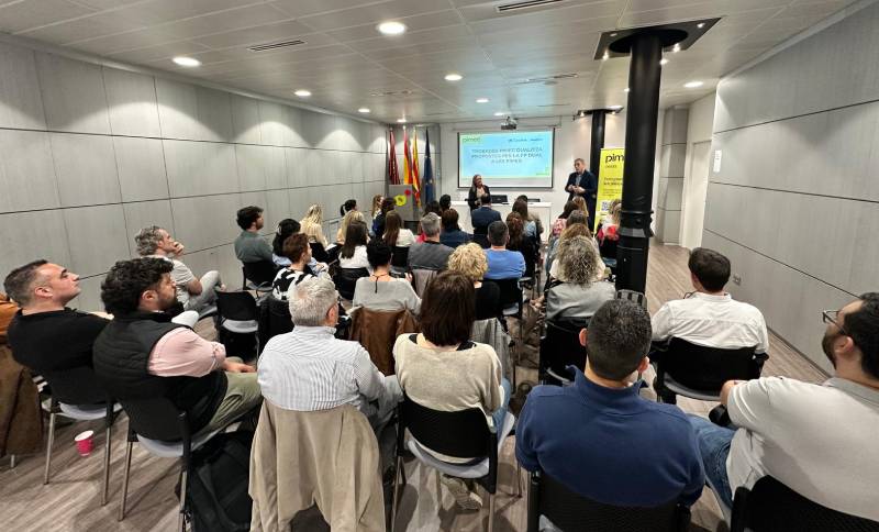 Pimec i CaixaBank Dualitza reuneixen els principals sectors de l’economia lleidatana per acostar-los a la nova Formació Professional