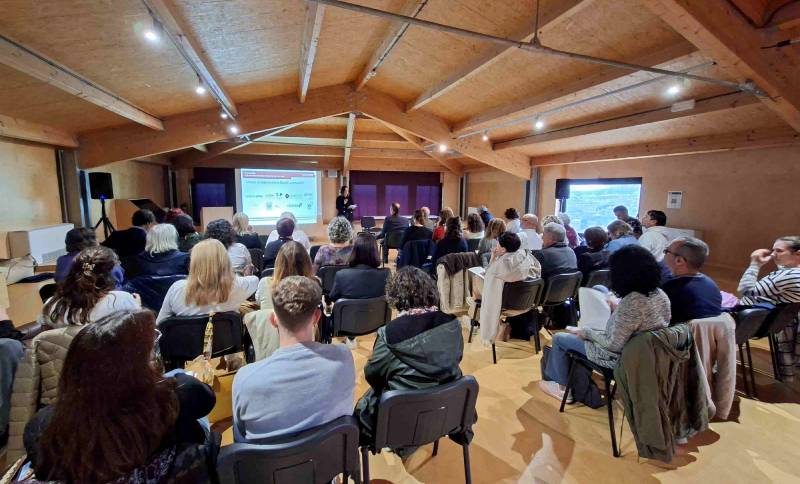 Millorar la connectivitat i l’accés al finançament i reduir les barreres burocràtiques són claus per impulsar l'emprenedoria femenina rural